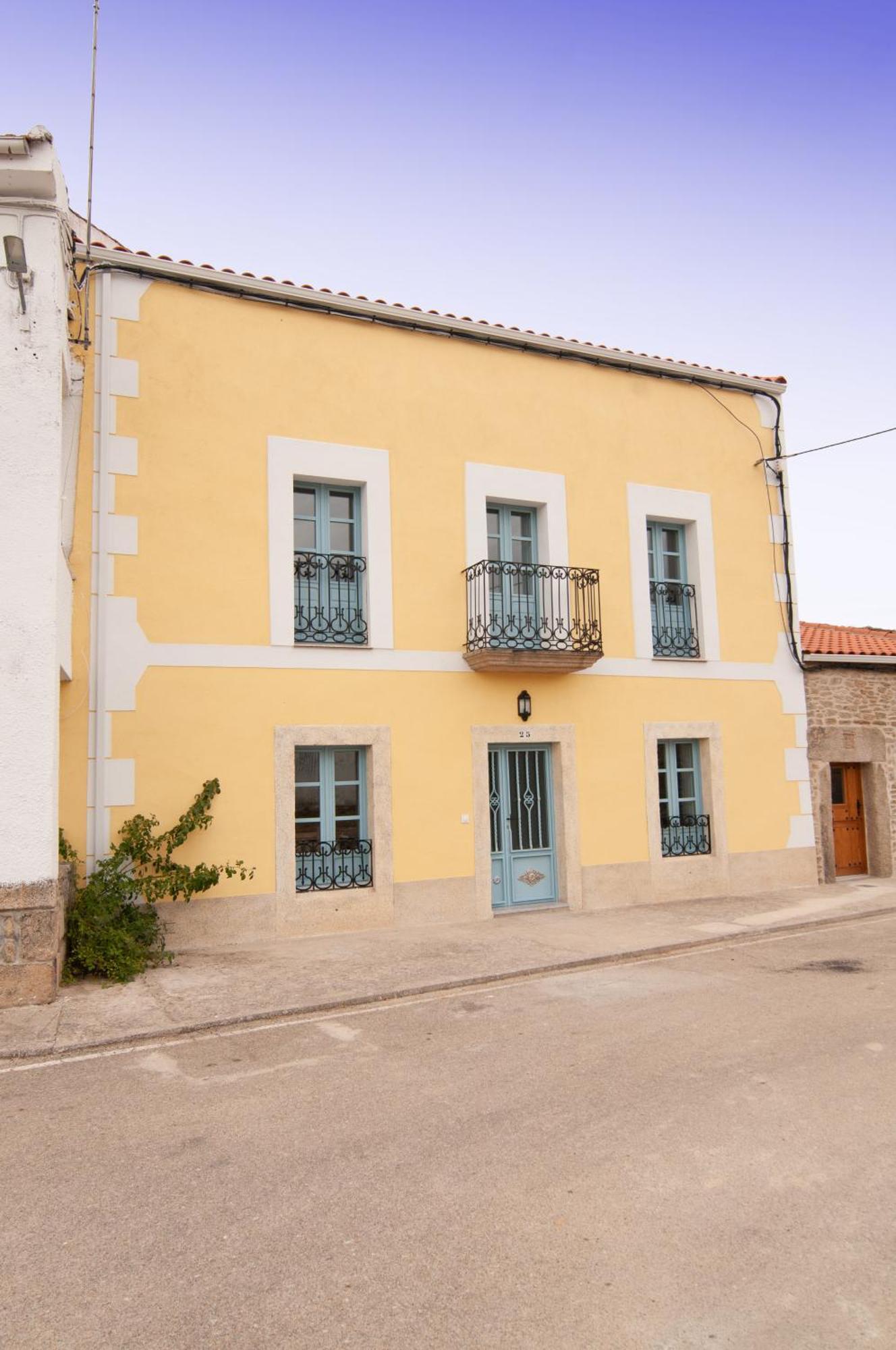 Casa Amarilla Arribes Villa Cerezal de Penahorcada ภายนอก รูปภาพ